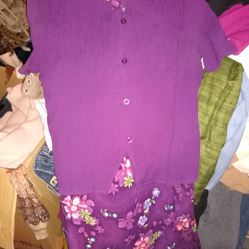 Women's blouse and skirt set